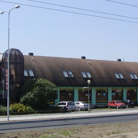 Hotel BESTAR Mladá Boleslav Exterior foto